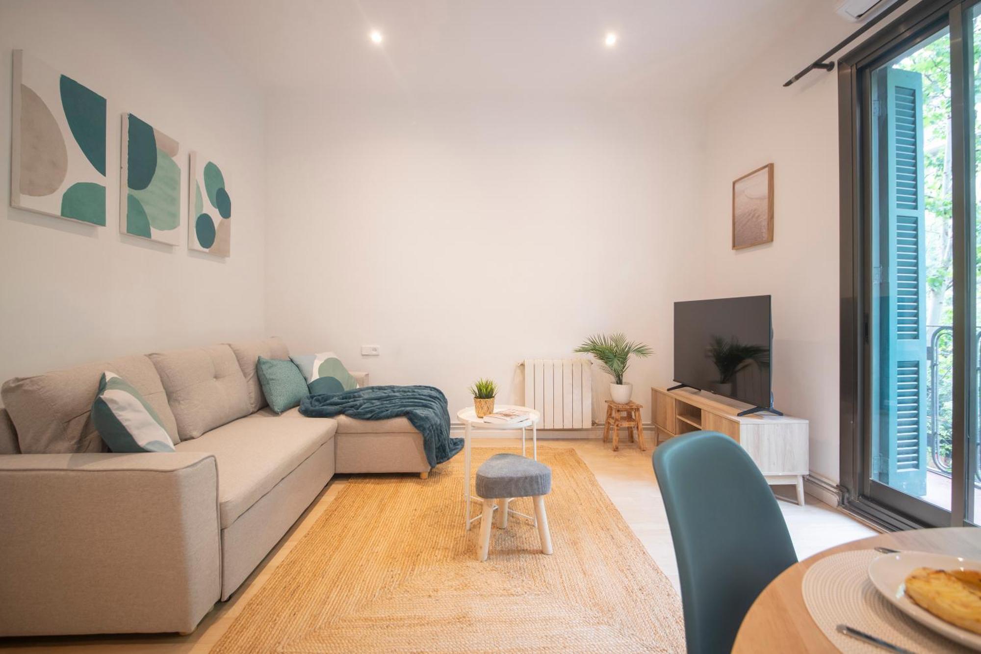One Bedroom Apartment In Carrer Arago - Barcelona — Fotos 2